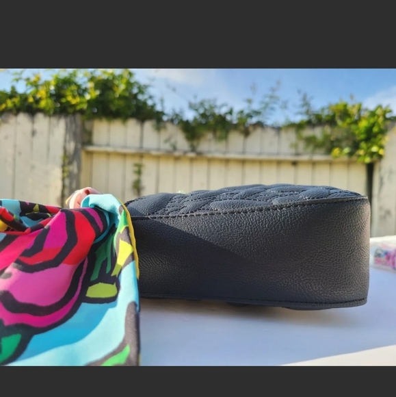 Betsey Johnson Black purse NWT With scarf - Picture 11 of 11